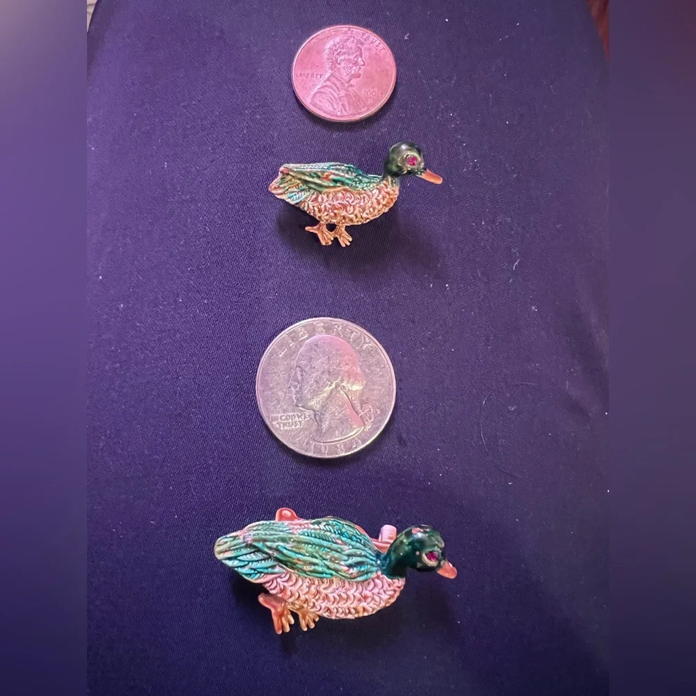 2Pc Gerry’s Small Duck Brooches GUC!